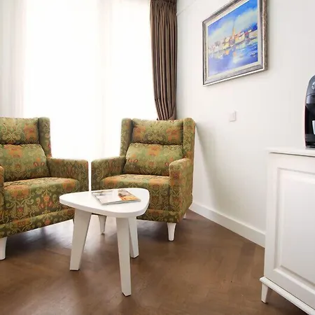 Astan Galata Hotel 3*